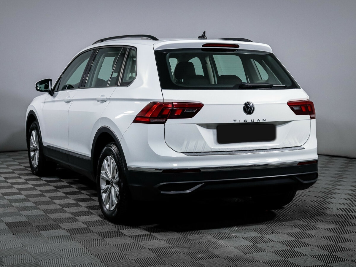 Volkswagen Tiguan II Рестайлинг, 2020 Фото №7
