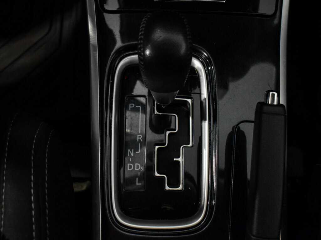 Mitsubishi Outlander, 2017 Фото №11