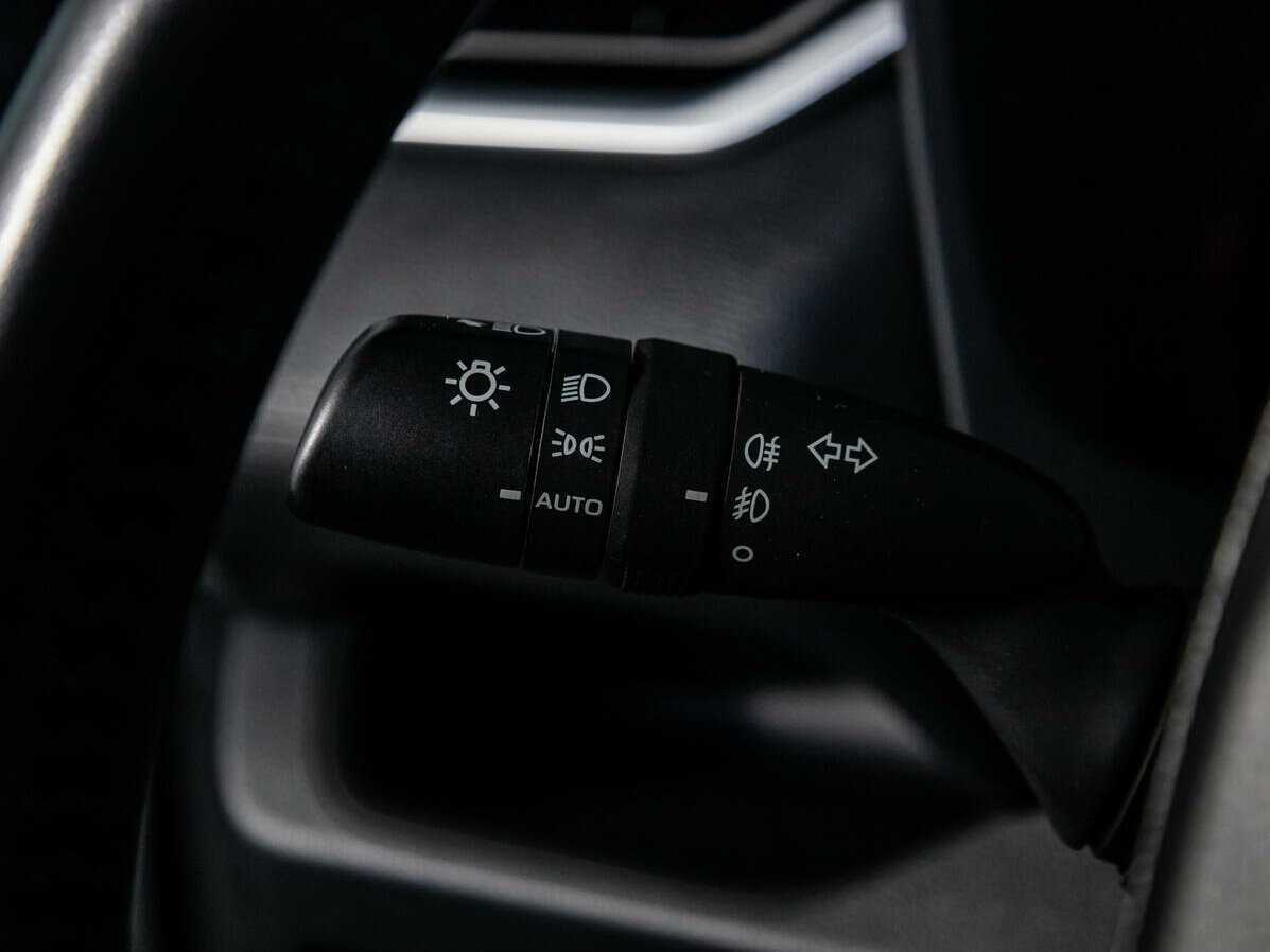 Toyota RAV4, 2020 Фото №19