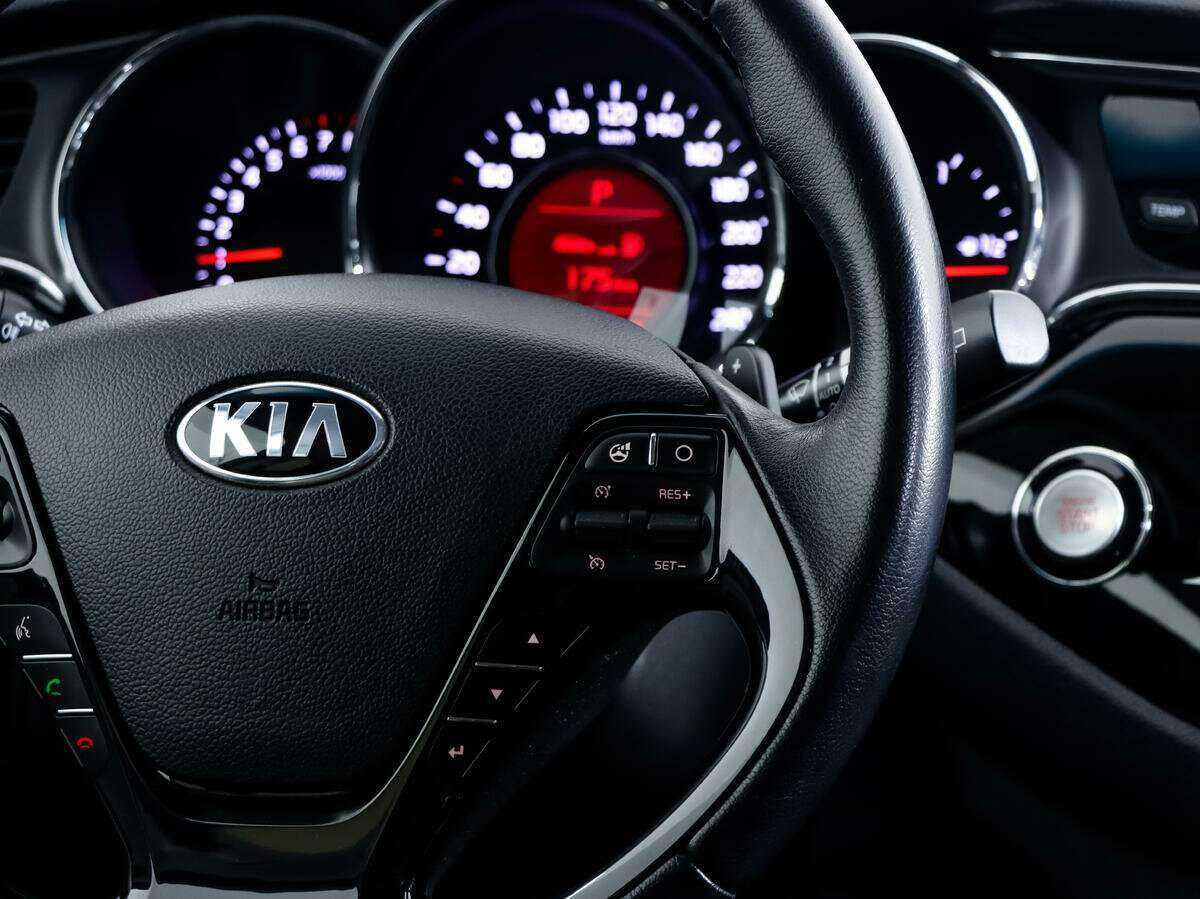 Kia Ceed, 2018 Фото №15