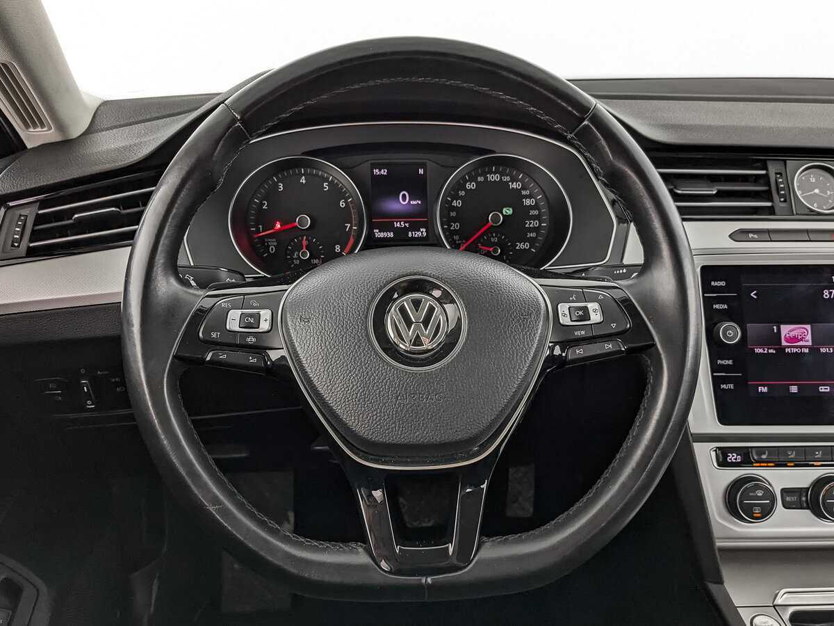 Volkswagen Passat, 2018 Фото №18