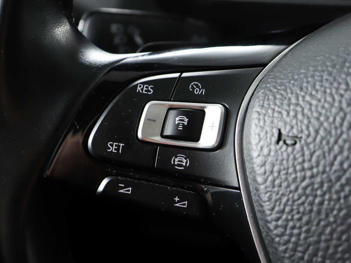 Volkswagen Tiguan, 2019 Фото №18