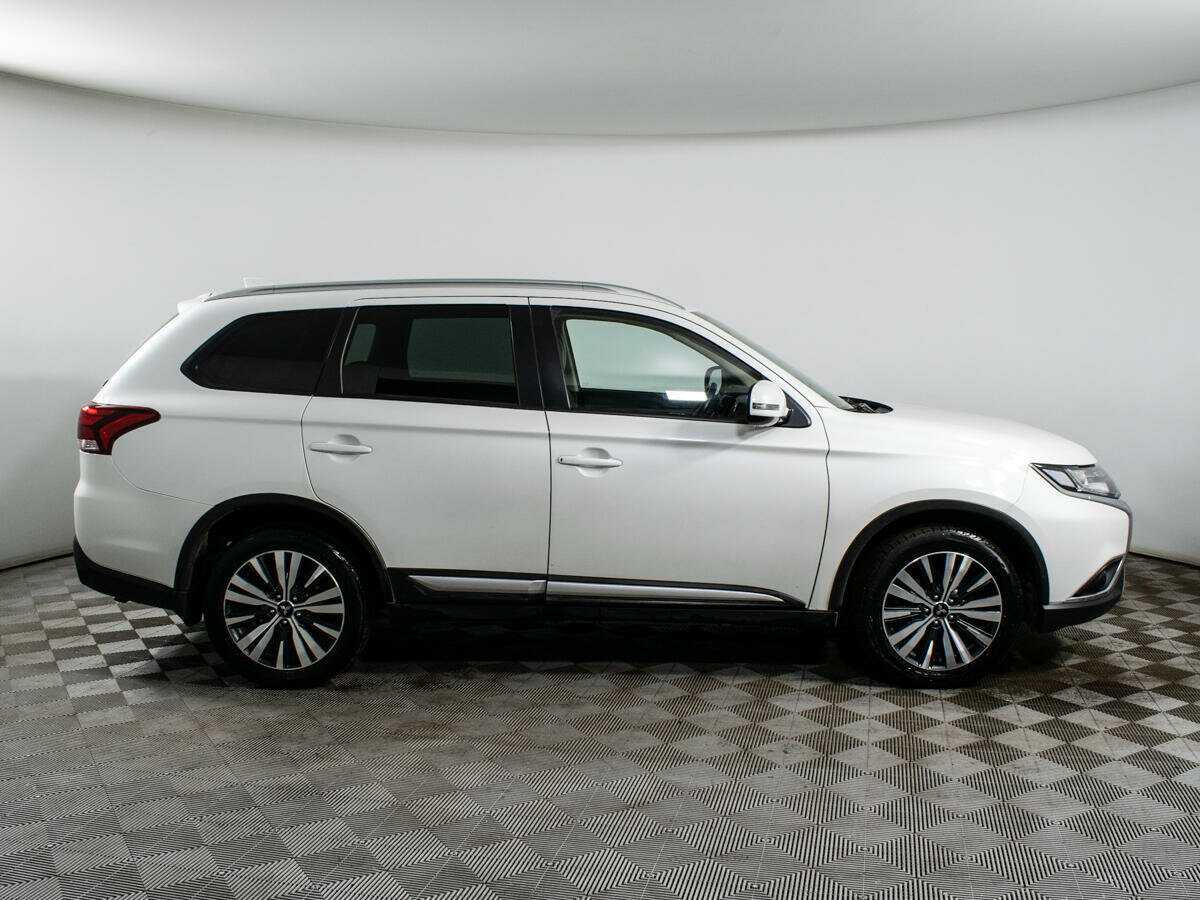 Mitsubishi Outlander, 2020 Фото №4