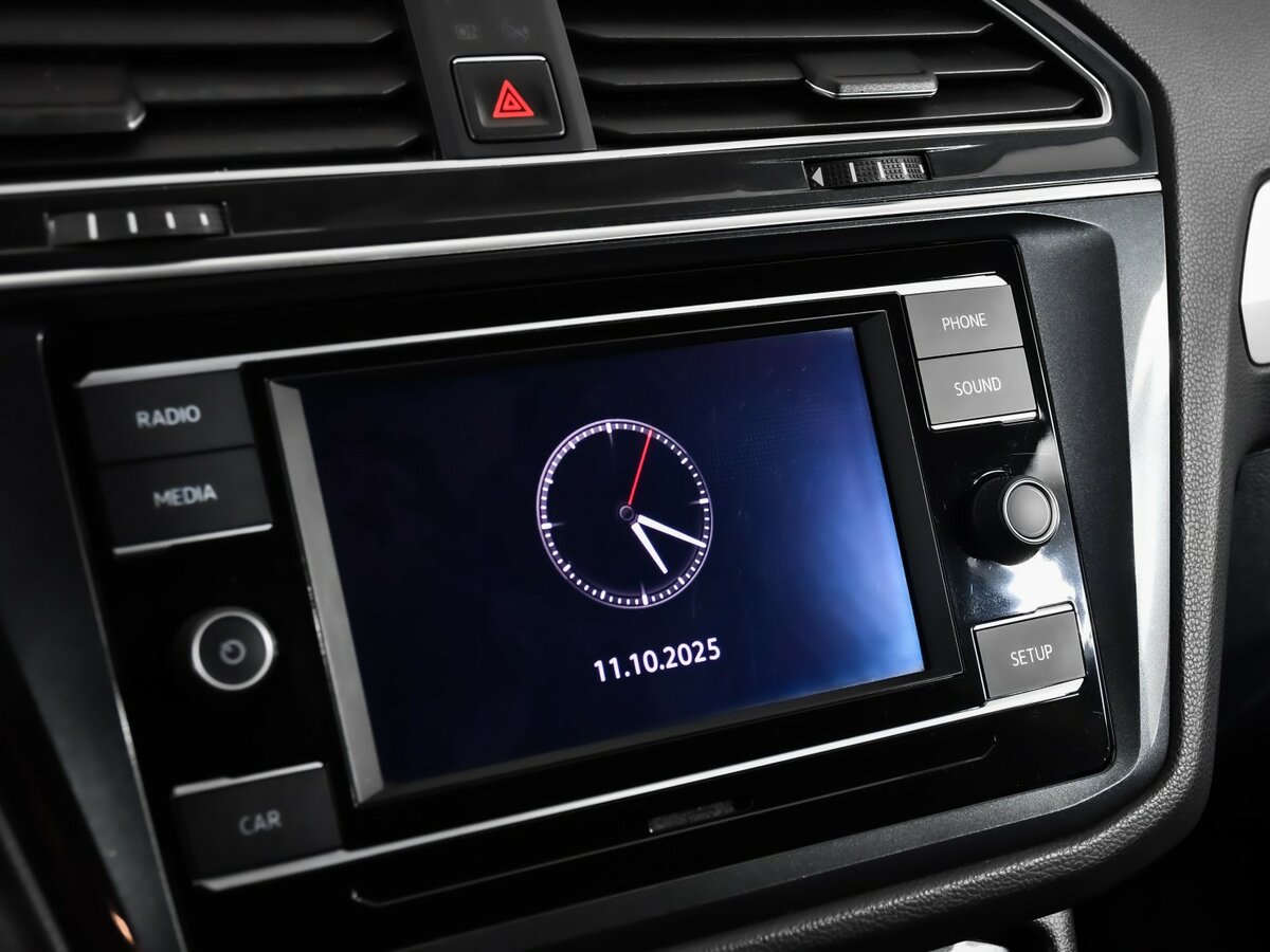 Volkswagen Tiguan II, 2017 Фото №16