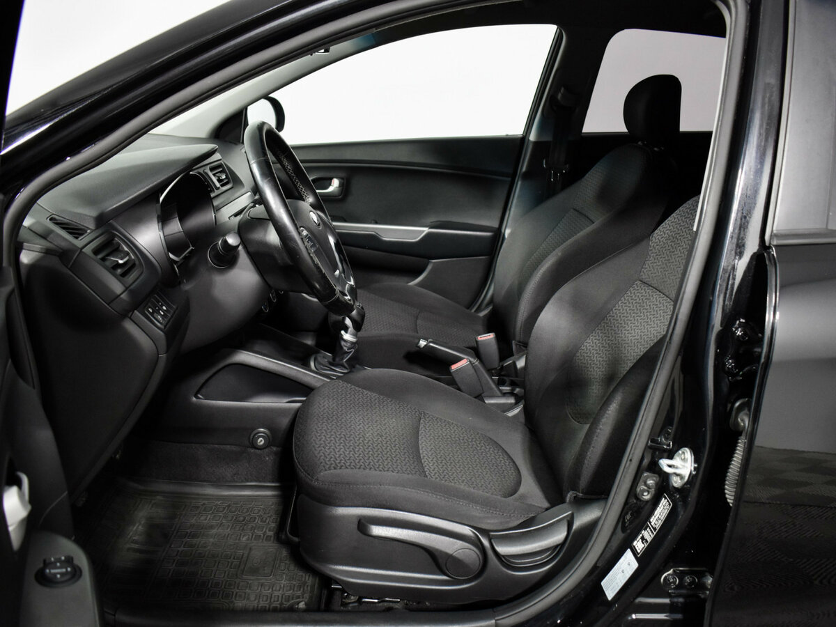 Kia Rio III Рестайлинг, 2016 Фото №10
