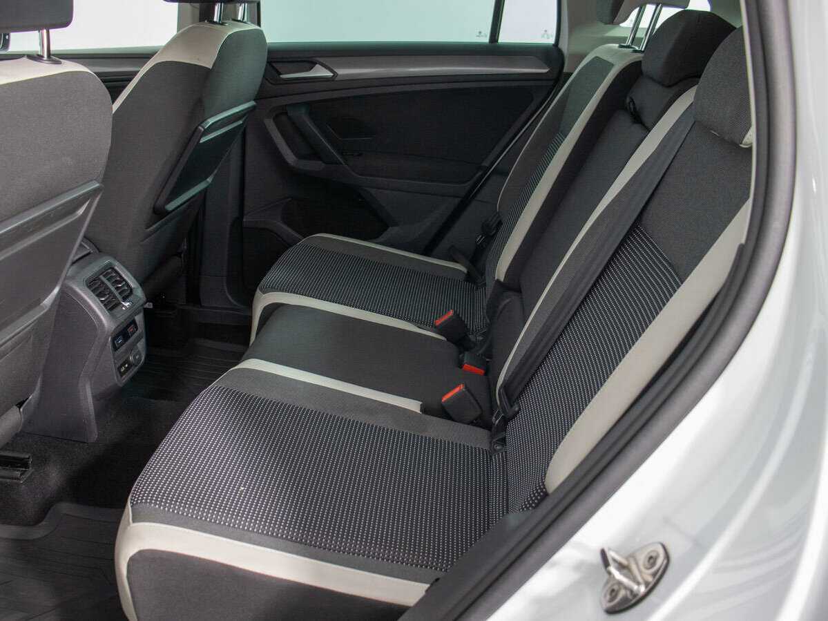 Volkswagen Tiguan, 2019 Фото №11