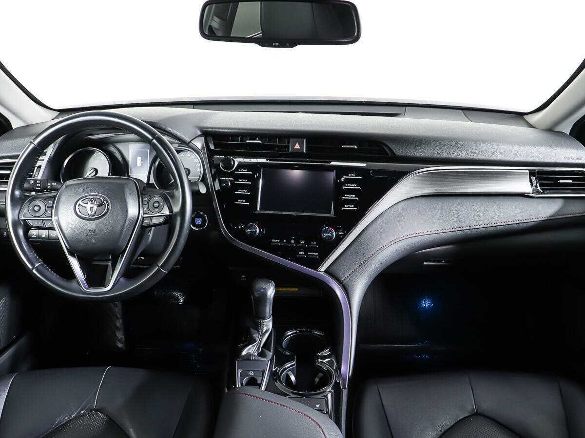 Toyota Camry, 2020 Фото №11