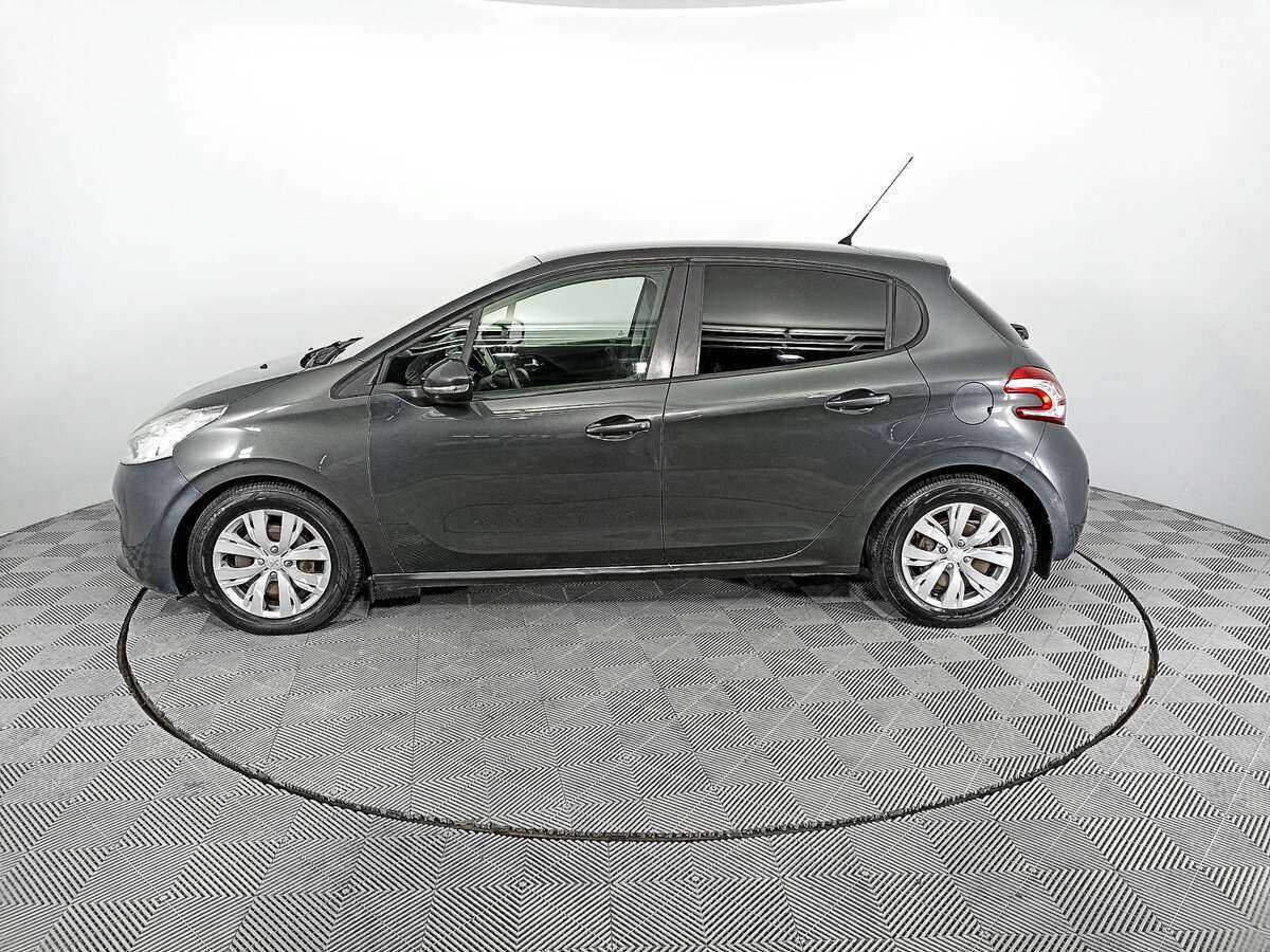 Peugeot 208, 2013 Фото №8