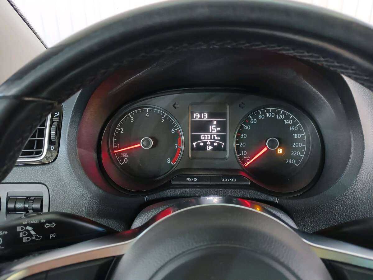 Volkswagen Polo, 2019 Фото №16