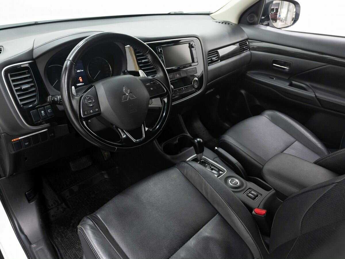 Mitsubishi Outlander, 2016 Фото №9