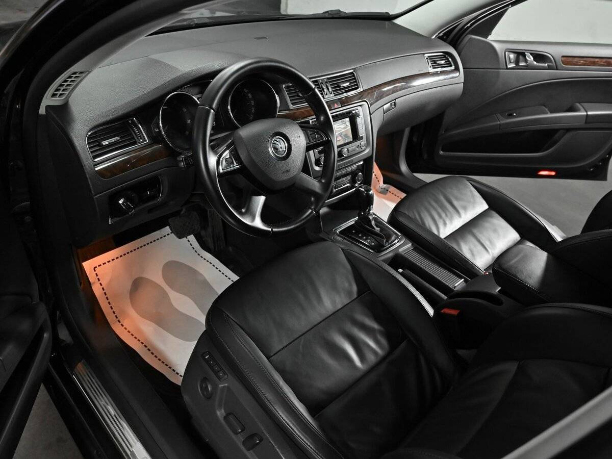 Skoda Superb DSG, 2013 Фото №8