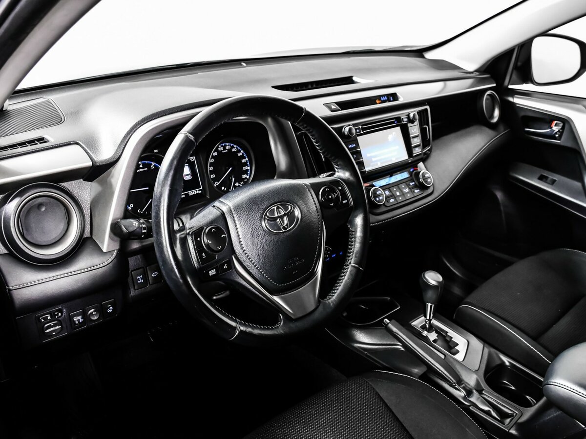 Toyota RAV4 IV (XA40) Рестайлинг, 2016 Фото №10
