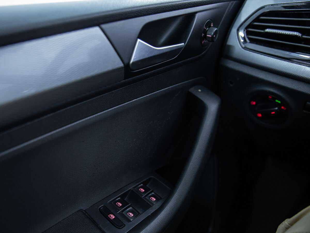 Volkswagen Polo, 2020 Фото №9