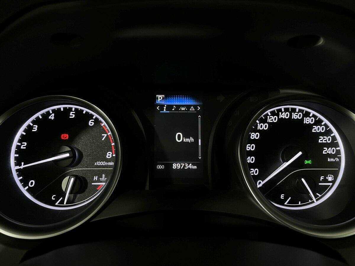 Toyota Camry, 2019 Фото №9