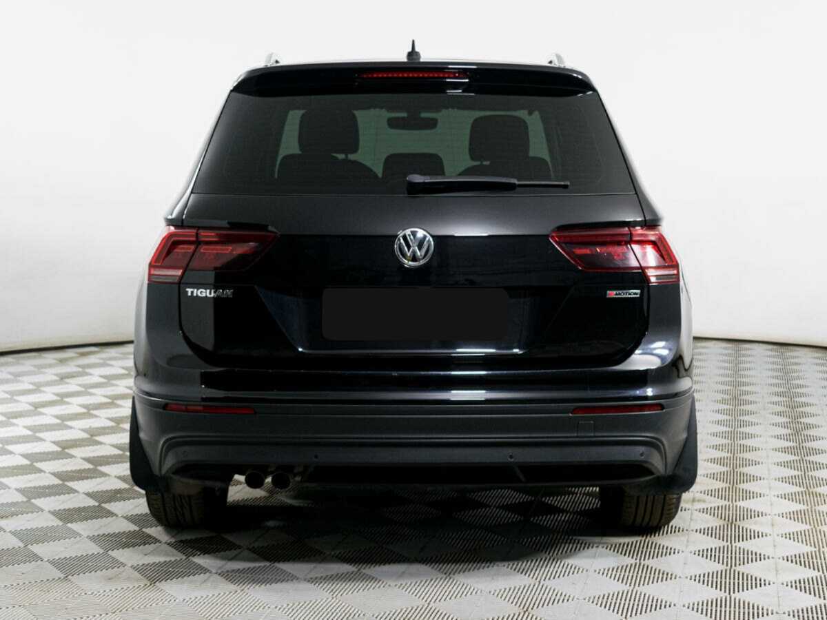 Volkswagen Tiguan, 2018 Фото №5