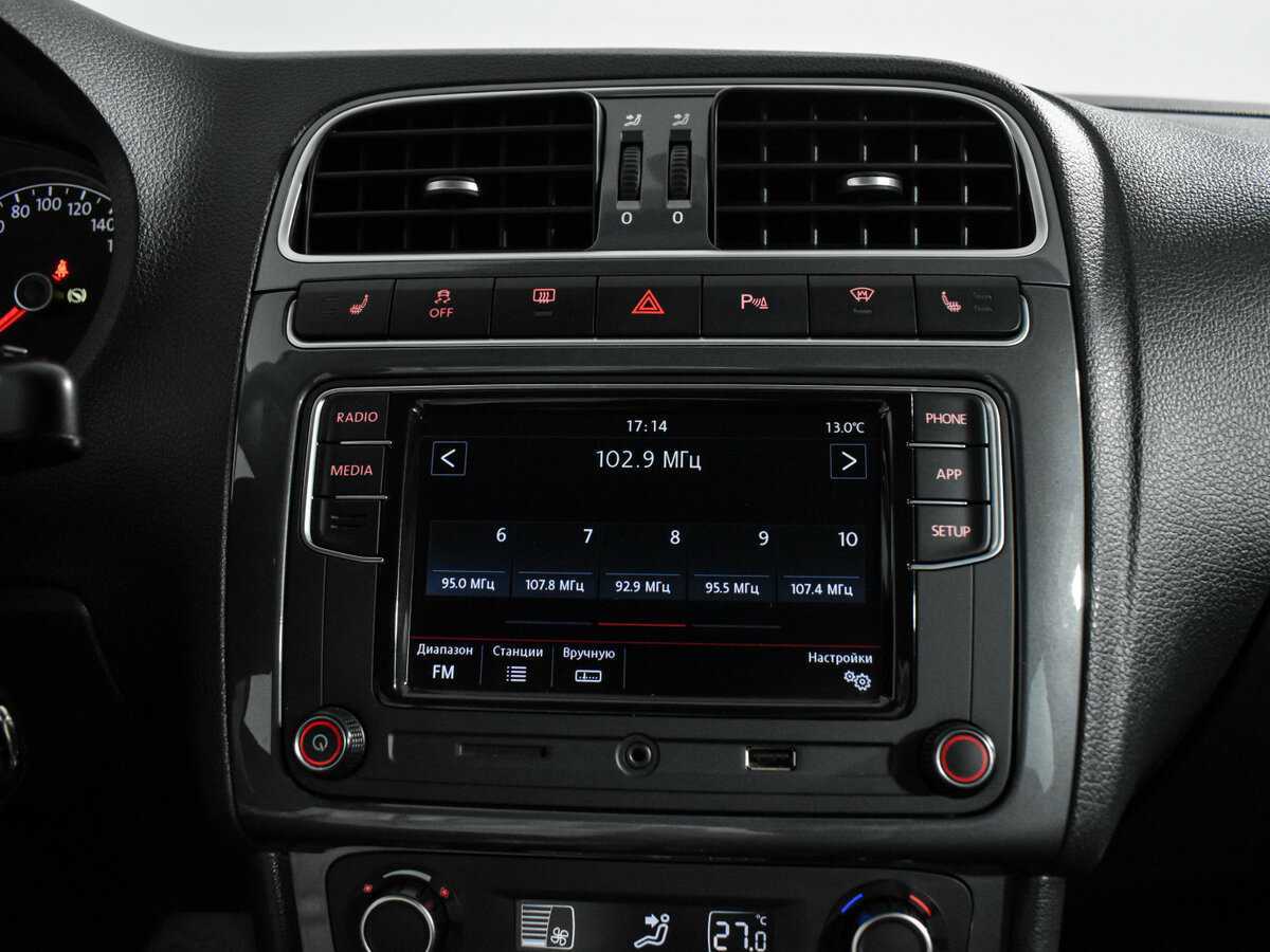 Volkswagen Polo, 2019 Фото №16