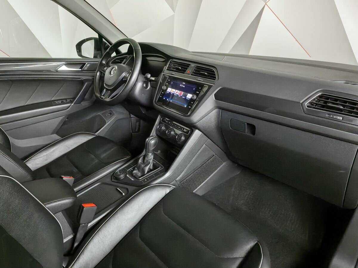 Volkswagen Tiguan, 2018 Фото №9