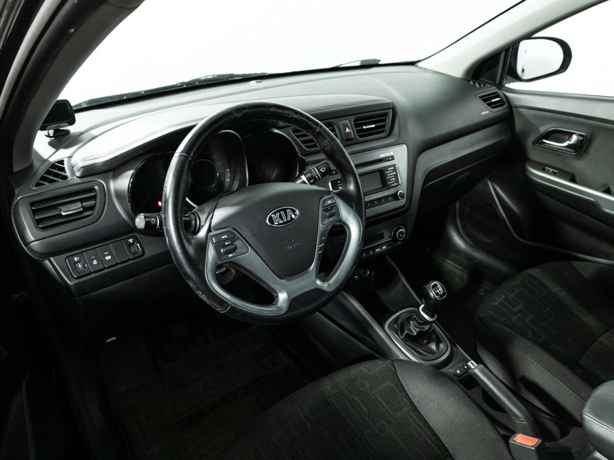 Kia Rio III Рестайлинг, 2016 Фото №11