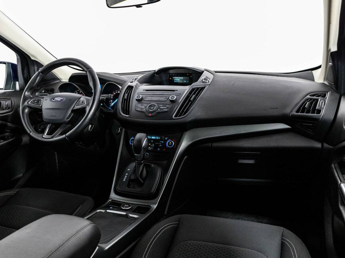 Ford Kuga II Рестайлинг, 2017 Фото №7