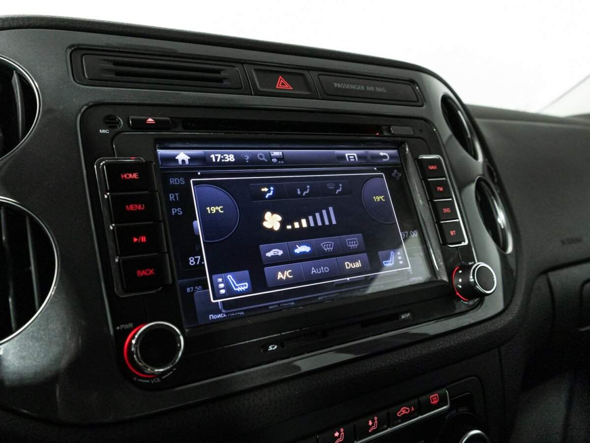 Volkswagen Tiguan, 2014 Фото №17