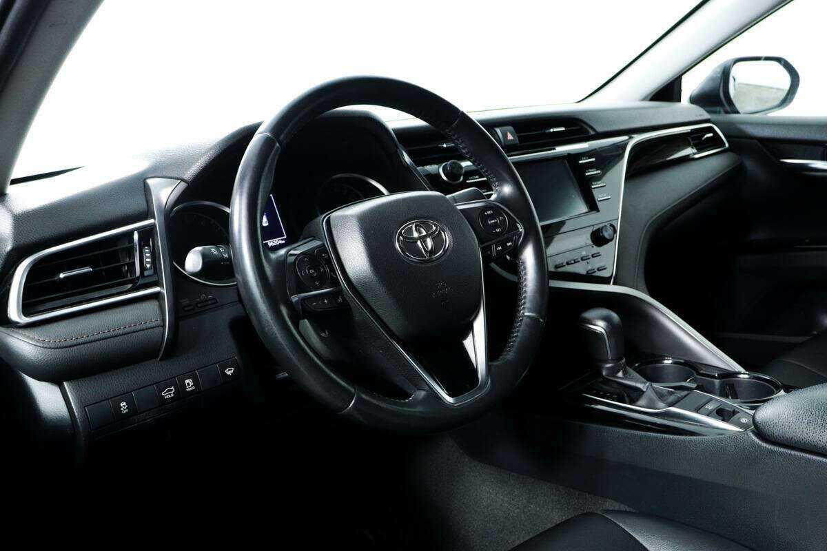 Toyota Camry, 2019 Фото №13