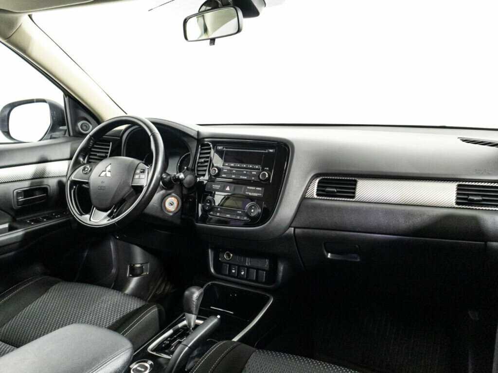 Mitsubishi Outlander, 2018 Фото №9