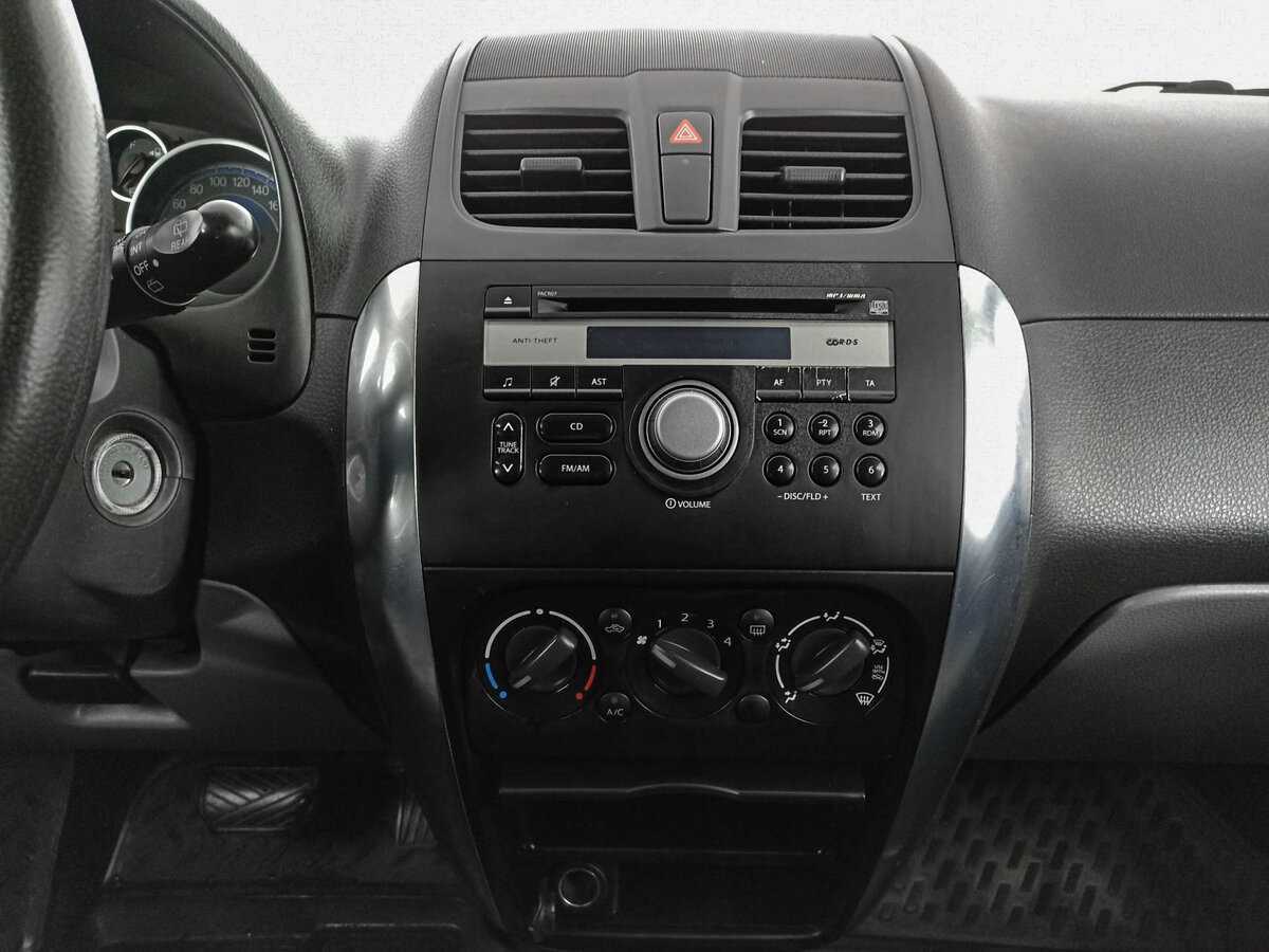 Suzuki SX4, 2012 Фото №15