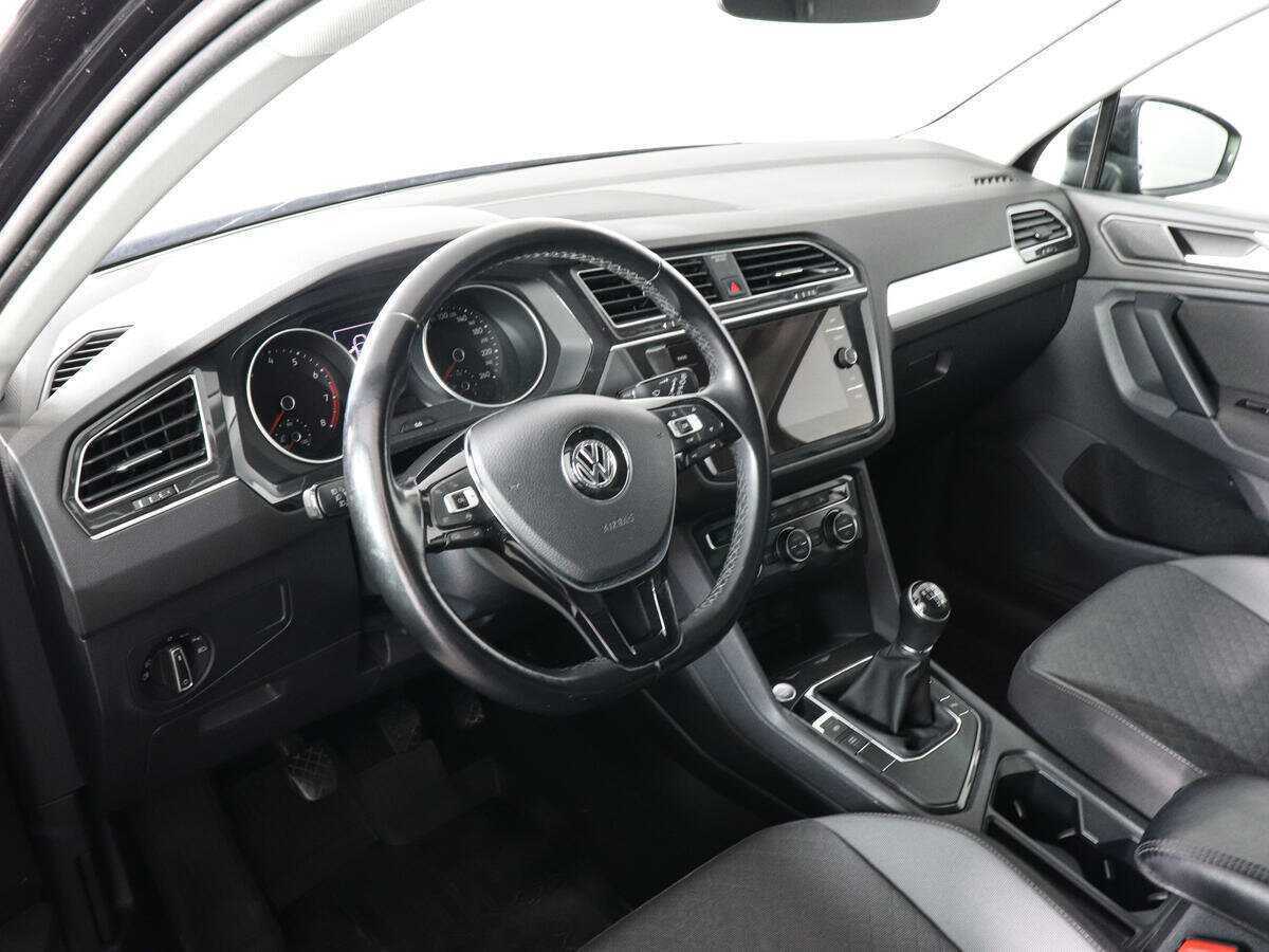 Volkswagen Tiguan, 2019 Фото №9