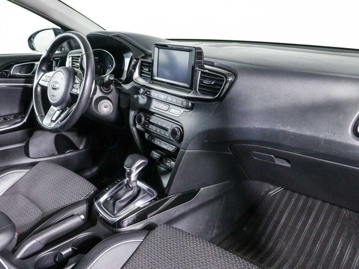 Kia Ceed, 2018 Фото №9
