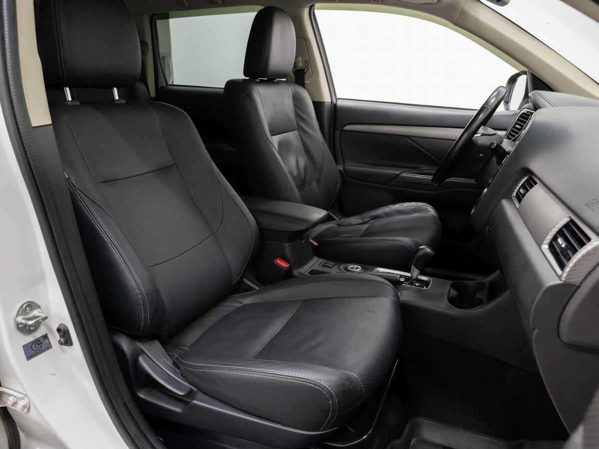 Mitsubishi Outlander, 2015 Фото №14