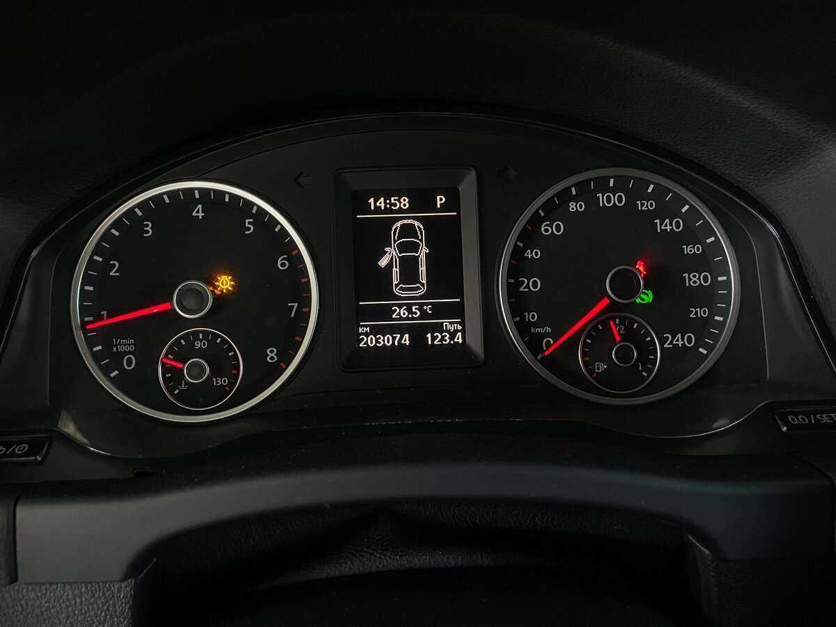 Volkswagen Tiguan, 2014 Фото №11