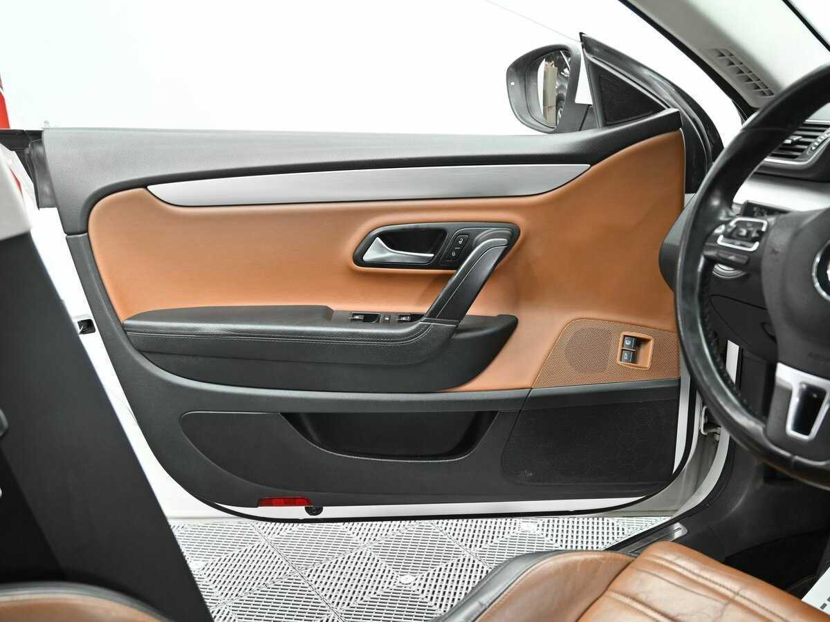 Volkswagen Passat CC, 2013 Фото №7