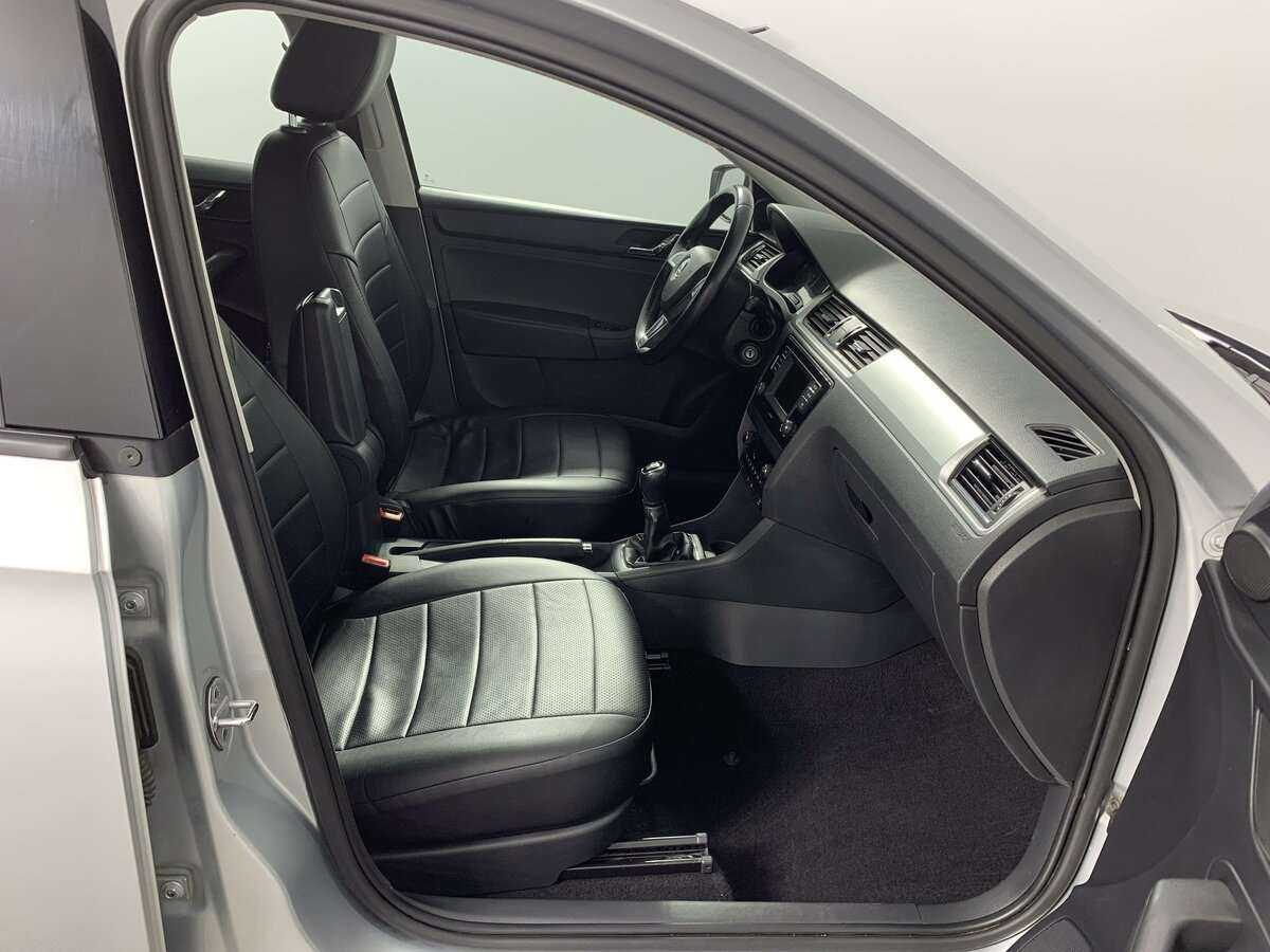 Skoda Rapid, 2017 Фото №16
