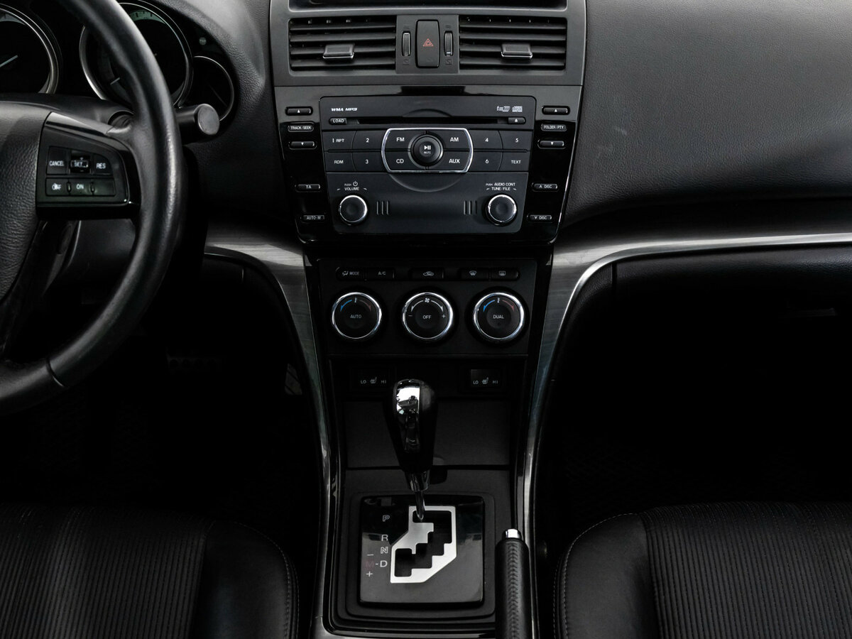 Mazda 6 II (GH) Рестайлинг, 2012 Фото №10