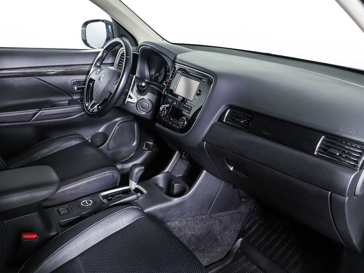 Mitsubishi Outlander, 2016 Фото №9