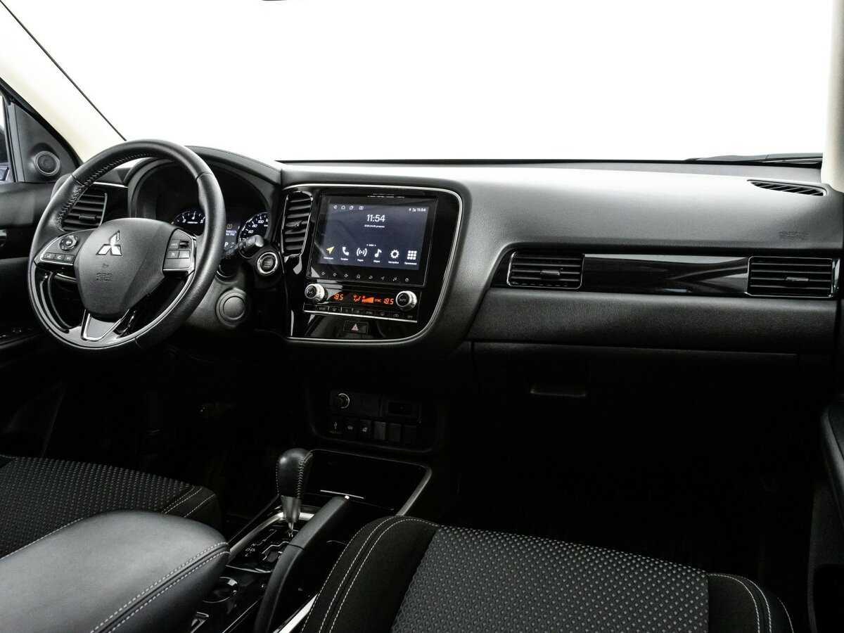 Mitsubishi Outlander, 2021 Фото №7