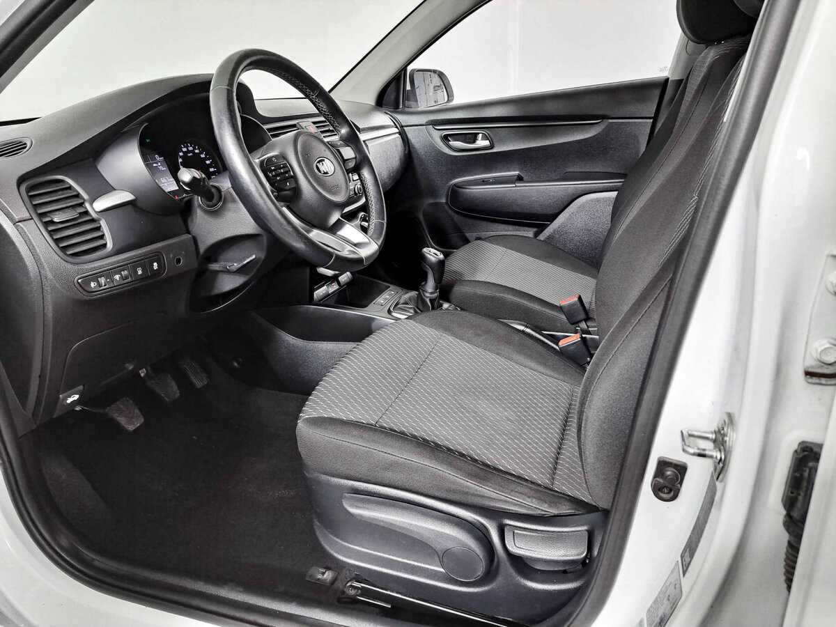 Kia Rio, 2018 Фото №16
