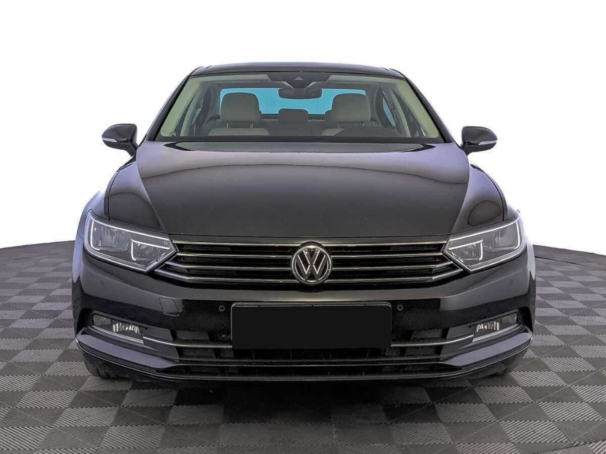 Volkswagen Passat, 2018 Фото №2
