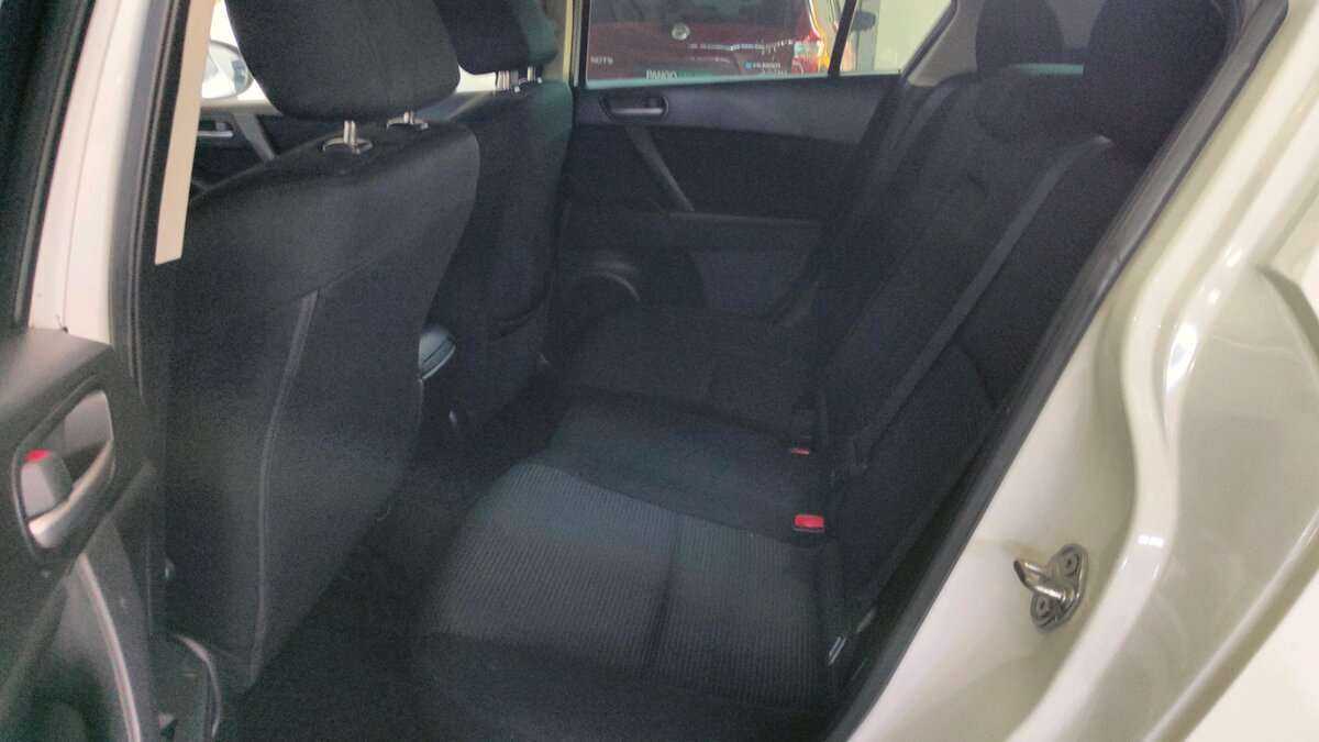 Mazda 3, 2012 Фото №12