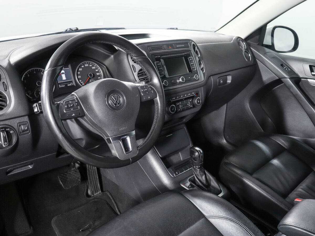 Volkswagen Tiguan, 2012 Фото №12