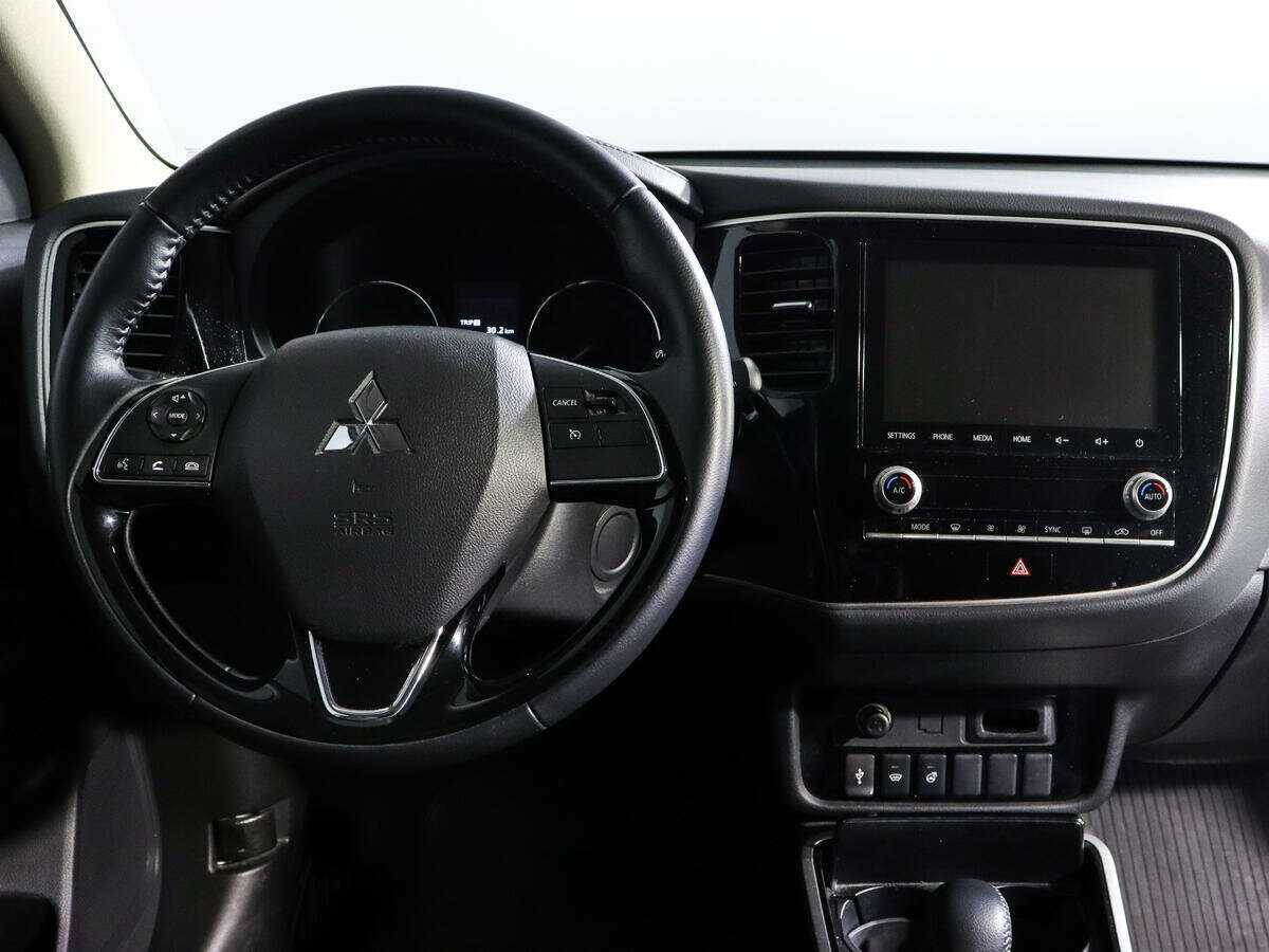 Mitsubishi Outlander, 2021 Фото №10