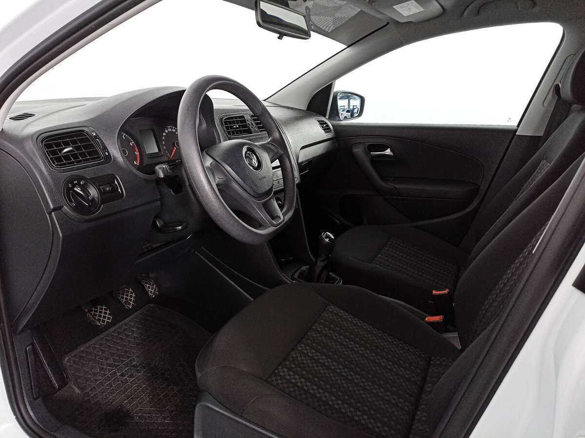 Volkswagen Polo, 2018 Фото №13