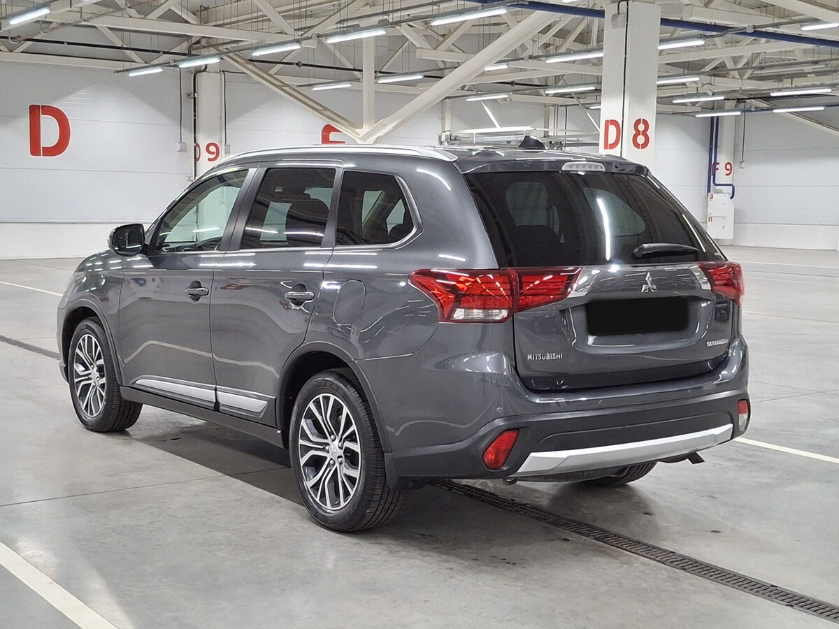 Mitsubishi Outlander III Рестайлинг 2, 2016 Фото №7