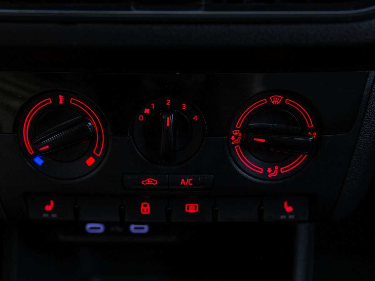 Volkswagen Polo, 2020 Фото №13