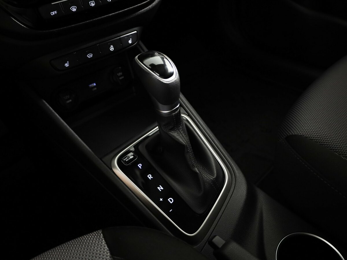 Hyundai Solaris II Рестайлинг, 2021 Фото №13