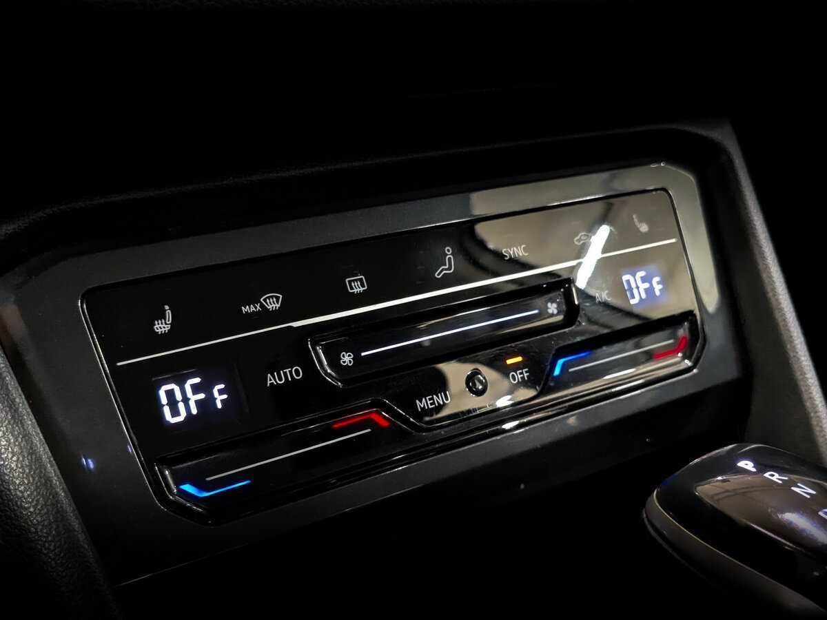 Volkswagen Tiguan, 2021 Фото №21