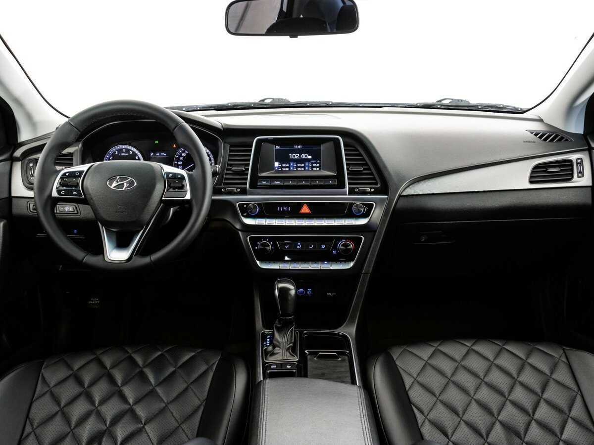 Hyundai Sonata, 2019 Фото №12