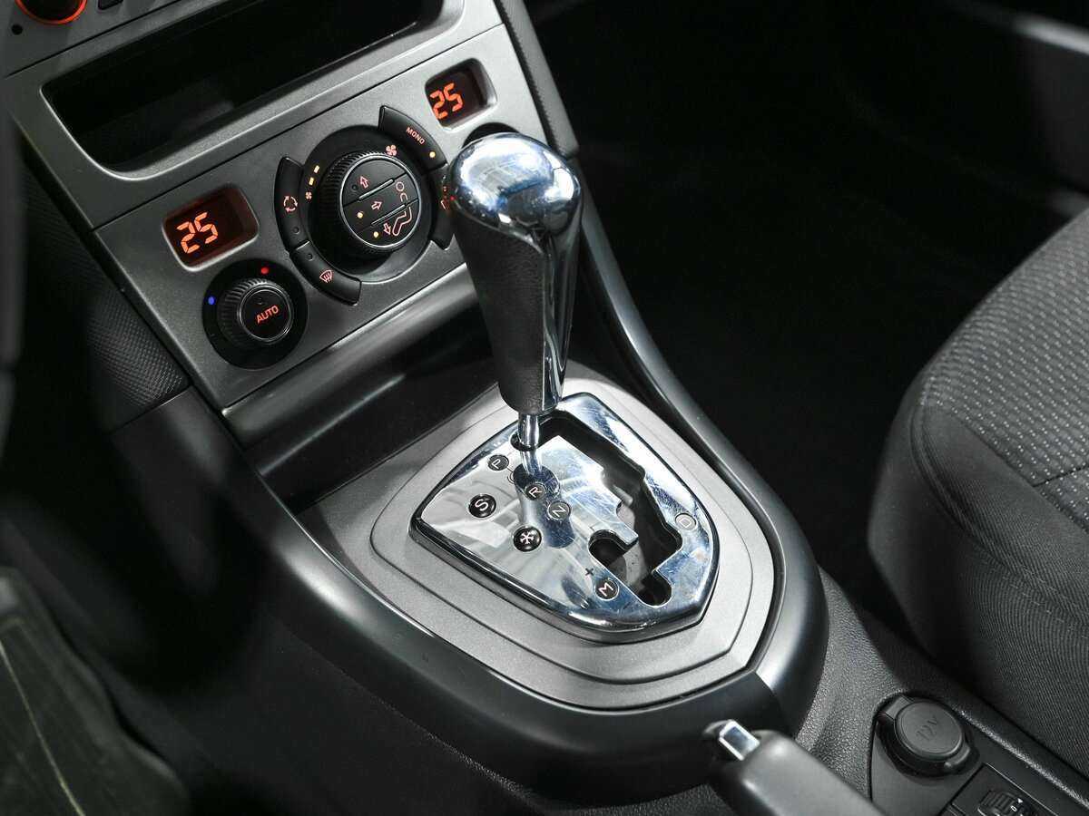 Peugeot 408, 2012 Фото №9