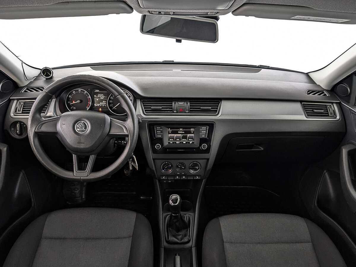 Skoda Rapid, 2017 Фото №12