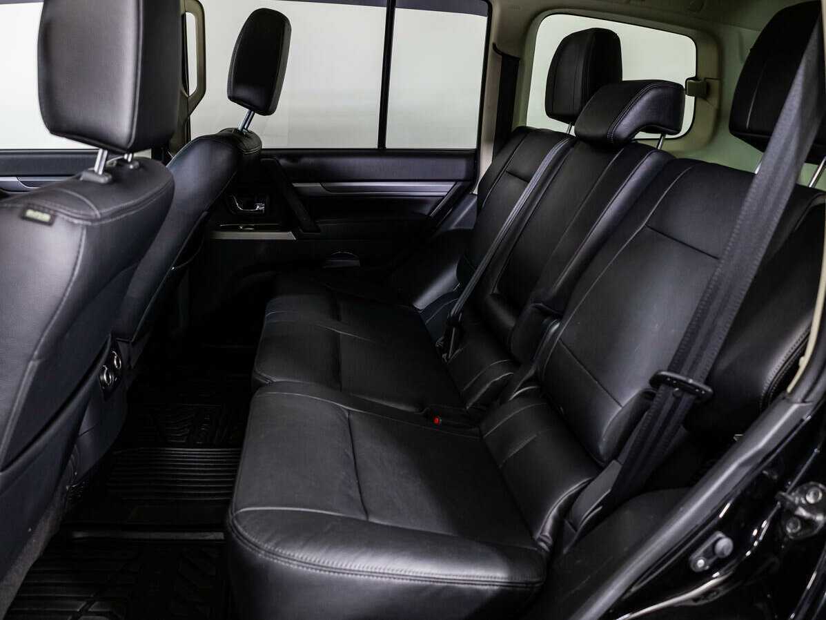 Mitsubishi Pajero, 2018 Фото №8